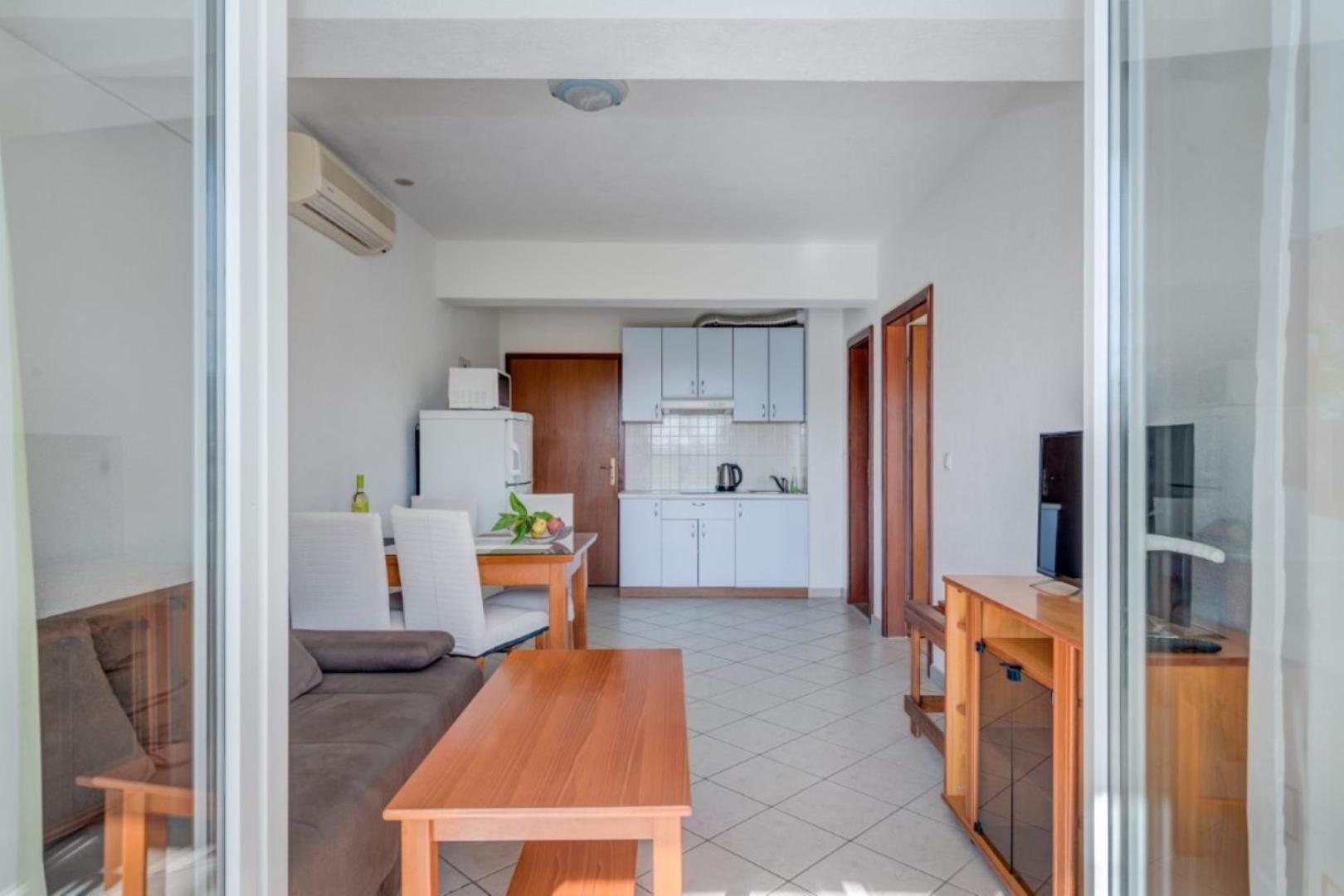apartmani RUŽA&NIKOLINA*** Baška Voda Exterior foto